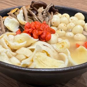 Tea Tree Mushroom & Brazilian Mushroom w/ Pork Bone Soup