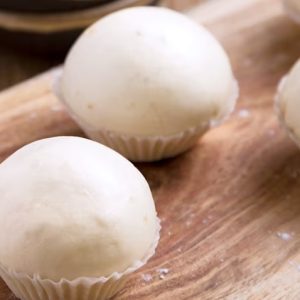 Almond Lava Bun